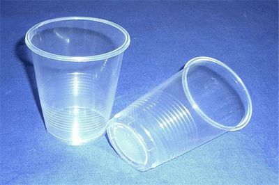 用錯(cuò)水杯等于服毒!玻璃杯、陶瓷杯、塑料杯,還是不銹鋼杯